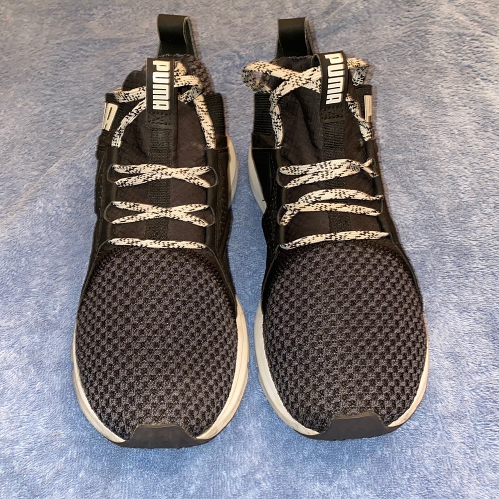 Black puma, lightweight